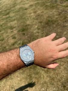 Reloj de Diamantes Moissanite para Hombre, Estilo Hip Hop, con Correa de Goma y Caja de Acero Inoxidable, Esfera con Corte de Hielo, Aspecto Elegante y Moderno para la Moda Urbana - Product Image 6