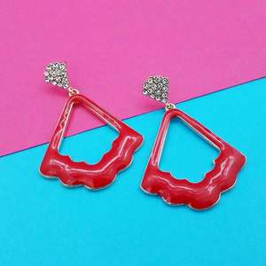 Kriaa โคมระย้า meenakari สีแดงต่างหูชุบทองด้วยหินออสเตรีย1314118B เครื่องประดับแฟชั่น - Product Image 1