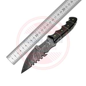 Couteau tracker de chasse fait main couteau à lame fixe couteaux tracker de Camping en acier damas avec gaine en cuir - Product Image 3