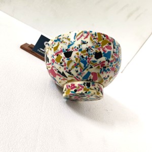 Bol en résine terrazzo moderne, fait à la main, design de copeaux de couleur, bol décoratif pour servir des collations, des fruits et la décoration de table à la maison - Product Image 2