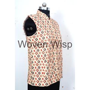 Veste double face en coton unisexe multicolore sans manches matelassée à imprimé floral pour femmes design fait main vente en gros - Product Image 4