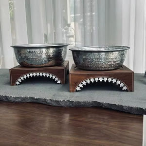 Bol en métal traditionnel fait à la main avec base en bois, bol de service alimentaire, vaisselle, bol fait à la main, vente en gros à prix réduit, bonne qualité - Product Image 1