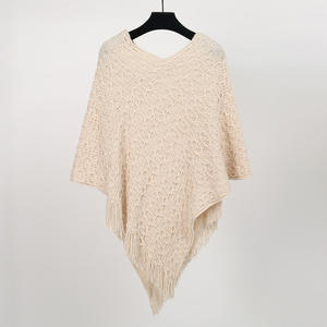 LRTOU 2025 – Nouvelle Collection : Cape Tendance Femme Couleur Unie avec Franges Sculptées – Écharpe Multifonction Polyvalente en Polyester Style Traditionnel - Product Image 2