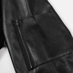 Veste de baseball streetwear, veste varsity, veste varsity brodée d'anime, veste bomber varsity avec manches en cuir de vache - Product Image 5