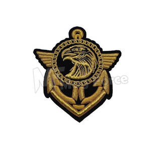 Insignias bordadas a mano hechas en fábrica 2023 Mejor precio de venta Insignias bordadas a mano - Product Image 1