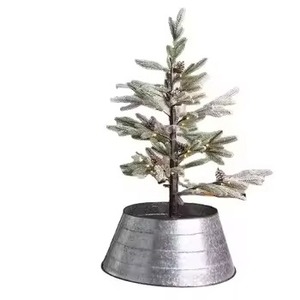 Soporte y collar de árbol de Navidad de Metal de alta venta nueva de calidad superior elegante decoración moderna para el hogar - Product Image 2