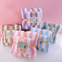Ensemble de serviettes de bain et de douche en polaire corail Séchage rapide Très absorbant Doux Confortable Polyester pour un usage quotidien pour adultes Hôtels
