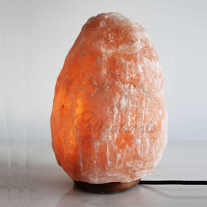 Lámpara de sal del Himalaya con logotipo personalizado de 1-2 kg con brillo ajustable del fabricante pakistaní para la relajación y el sueño artesanías naturales - Product Image 2