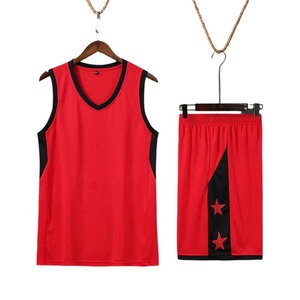 2pcs Set Vêtements de Sport Respirants pour Homme Fitness Imprimé Basketball Jersey Tops et Shorts Plus Size Outdoor Sport Shirts - Product Image 1