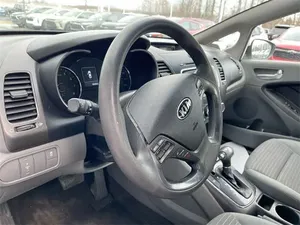 Kia Forte LX certifiée 2017 - Product Image 3