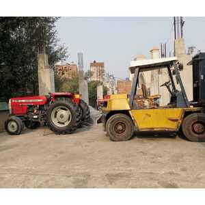 Motor Massey Ferguson 375 diseñado para tierras agrícolas nigerianas pakistaníes que ofrecen una excelente tracción en terrenos difíciles fabricados en Pakistán - Product Image 1