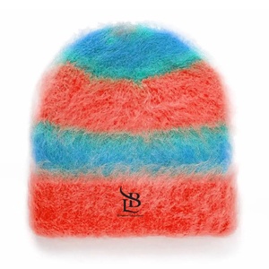 Bonnet en mohair personnalisé avec logo, très vendu, bonnet en acrylique de haute qualité, bonnet en laine avec satin jacquard sur le côté, bonnet en mohair - Product Image 3