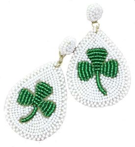 Broderie artisanale St Patrick's Day perlé vert trèfle boucles d'oreilles déclaration avec fantaisie nouveau Design par Hiba Enterprises - Product Image 2
