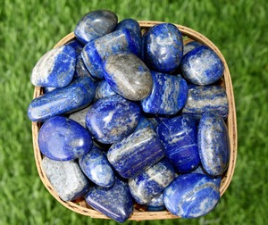 Lapis Lazuli de haute qualité pierres dégringolées cristaux polis en vrac pour la guérison en gros - Product Image 4
