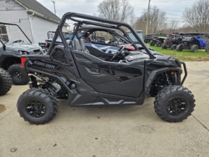 Brand New 2026 Canms Mavericks Trail DPS 1000 Triple Black <b>UTV</b> - Product Image 2