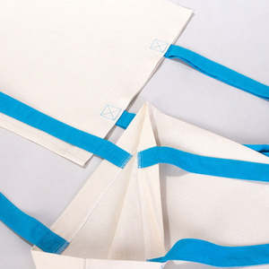 กระเป๋าผ้าฝ้ายสีน้ำเงิน หูหิ้วสีน้ำเงิน ขนาด 16 x 14 นิ้ว (40 x 35 ซม.) สีน้ำเงินล้วน ผ้าฝ้าย 100% ทนทาน เป็นมิตรกับสิ่งแวดล้อม แบบเปิดปิด - Product Image 6