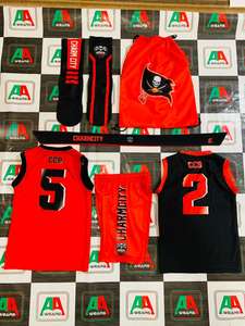 Camiseta de fútbol americano con foto real, transpirable, de talla grande, bordado, aparejos, sarga, sublimación, pantalones integrados, paquete de jugador corto - Product Image 3