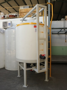 Tanque Modelo CENA-E con Fondo Cónico, Moldeo Rotacional, Tipo de Moldeo de Plástico - Product Image 3