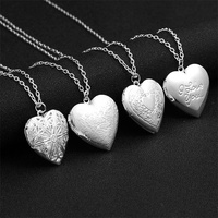 Collier pendentif d'amour Simple européen et américain, cadre ouvert sculpté, brillant, image d'animaux de famille, collier de Couple, offre spéciale