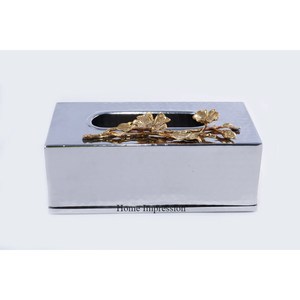 Métal de qualité exclusive couleur argent brillant poli avec des fleurs plaquées or de haute qualité boîte à mouchoirs et support décor de table - Product Image 1