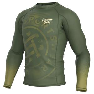 Rashguard à manches longues UPF50 respirant pour hommes avec badge personnalisable (Spandex/Nylon) - Product Image 1