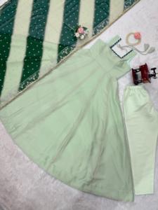 ชุดออกแบบที่สวยงามและ dupatta กับงานลูกไม้ - Product Image 3