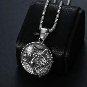 Casting Nordic Wolf Head <strong>Coin</strong> Animal Punk Pvd Stainless Steel Waterproof Pendant Fashion Jewelry Pendant <strong>Necklaces</strong> for Men - Product Image 2