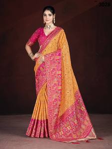 ออกแบบงานแต่งงานคอลเลกชัน Saree ด้วยด้ายและงานฝีมือ - Product Image 3