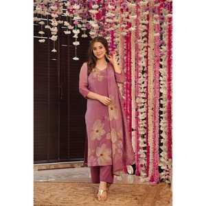 Nouvel ensemble Kurti Pent traditionnel pour femmes avec dupatta en tissu pur viscose Chanderi - Product Image 1