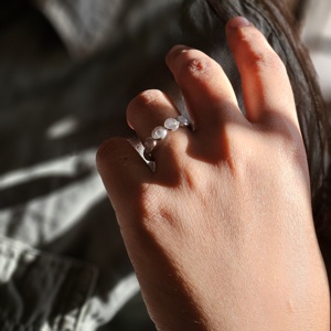 Lunette sertie pierre de lune bague en argent bague en argent pierre de lune bleu feu bague pierre de lune - Product Image 4