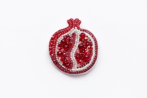Broches en perles faites à la main - Accessoires de haute qualité, couleur et forme personnalisées, style traditionnel/moderne pour bébé - Product Image 6