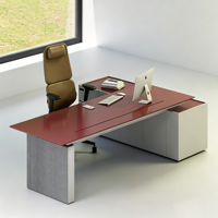 Bureau de direction moderne en forme de L avec armoire latérale et ensemble de chaises en cuir rouge, mobilier de bureau de luxe pour patron