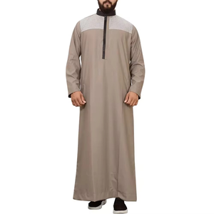 Jubba Homme 2026 de Haute Qualité, Nouveau Design, Meilleure Vente, Vêtement Islamique Couleur Unie Grande Taille Thobe Confortable, Vente en Gros - Product Image 1