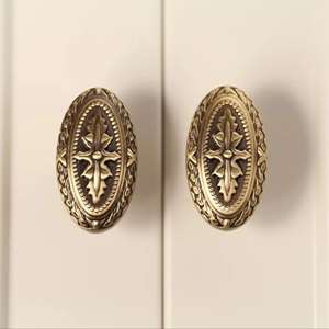 Perilla de diseñador dorada para armarios, Cajones y puertas, manija decorativa elegante para decoración del hogar, interior y muebles elegantes - Product Image 1