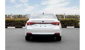 SEDÁN 2024 ECONÓMICO, 4.5L AUTOMÁTICO, TECHO SOLAR PANORÁMICO, ASIENTOS DE CUERO, ACC, FAROS HALÓGENOS/XENÓN, CÁMARA TRASERA 360, ALUMINIO - Product Image 5