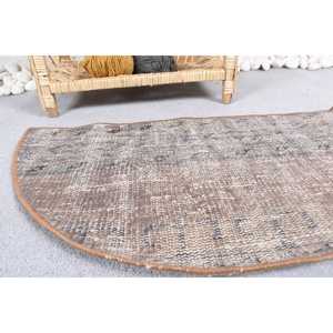 พรมวินเทจสไตล์ตุรกี ขนาด 2.5x1.5 ฟุต สีเทา พรมลายตะวันตกเฉียงใต้ - Product Image 4