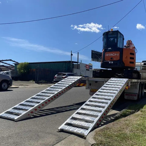 RAMPAS DE CARGA DE ALUMINIO DE 3.0 T - 2.4 m CON DIENTES, Producto de Aluminio al por Mayor - Product Image 1