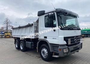 Camion benne Mercedes-Benz Actros 2641 6x4 d'occasion 2007, camion-benne lourd pour le transport de marchandises dans le secteur de la construction et des mines - Product Image 4