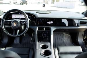 Porsche Taycan Turbo 2020 Usado en Buen Estado, 670 hp, Motor Dual, Tracción en las Cuatro Ruedas - Product Image 6