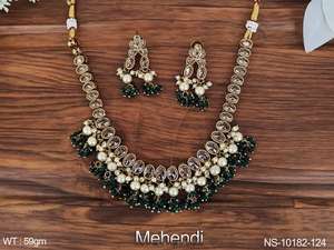 Bijoux de créateur, Look mehdi, Design de fête, bijoux antiques, beaux bijoux de fête, bijoux anciens, colliers courts - Product Image 2