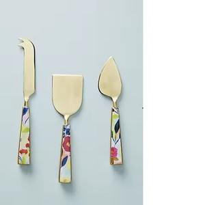 Ensemble de 3 couteaux à fromage trancheurs en acier inoxydable avec manche en rotin pour servir le fromage - Product Image 6