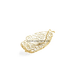 Bols à fruits en métal artisanal de qualité supérieure avec un design antique et des détails uniques pour une pièce maîtresse décorative intemporelle - Product Image 1
