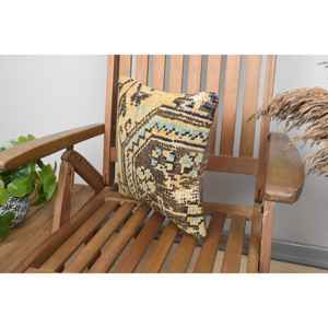 Oreiller en laine Kilim beige exquis 14x14 oreiller d'accent de luxe de qualité supérieure avec motif moelleux vintage tissé taille carrée 18x18 - Product Image 3