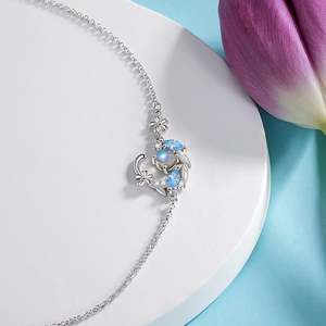 Pulsera de Plata de Ley con Cristal de Piedra Lunar y Diseño de Flor de Fantasía Jeulia - Product Image 6