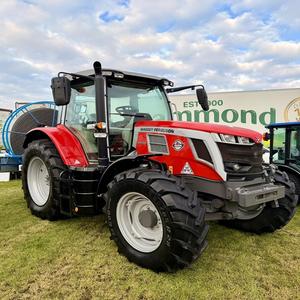 Tractor agrícola Massey Ferguson 6S diseñado para largas jornadas de trabajo en el campo, ofreciendo potencia estable. Compre ahora. Calidad Premium. - Product Image 1