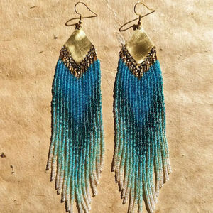 Pendientes de cuentas bohemios turquesa con acentos dorados Pendientes de flecos con cuentas bohemias nativas, pendientes de cuentas de plumas de pluma - Product Image 4