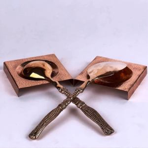 Resto de cuchara de cobre Resto de cuchara personalizado de cobre Color personalizado Artesanía India hecha a mano - Product Image 1