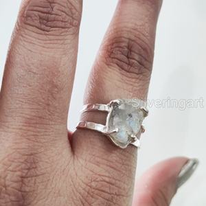 Anillo de Plata de Ley 925 con Piedra Natural de Labradorita, Diseño Martillado de 2 Bandas, Joyería de Piedra Natural para Mujer, Regalo de Navidad - Product Image 2