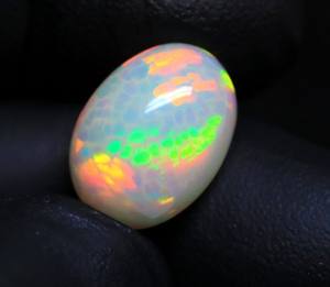 Opale éthiopienne en nid d'abeille magnifique - Pierre précieuse cabochon de forme ovale - Pierres d'opale en vrac - Pierre lisse naturelle de peau de serpent de Welo pour elle - Product Image 1