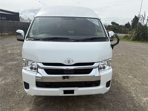 Toyota Hiace 2.7P 2025 Usada con TODAS LAS OPCIONES, Cabina Grande, 10 Asientos, 4 Puertas, Tipo Wagon, Lista para Envío Mundial - Product Image 2